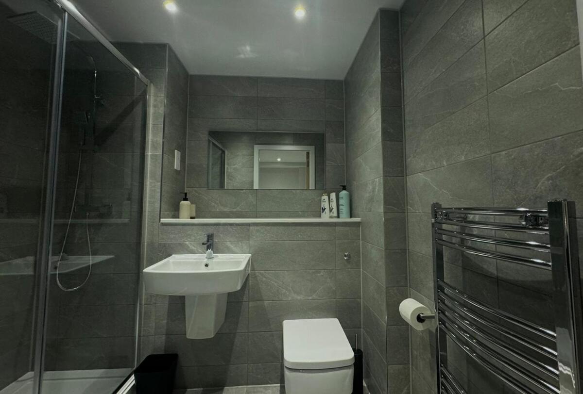 Modern 2-Bedroom Apartment In Heart Of Liverpool Exteriör bild