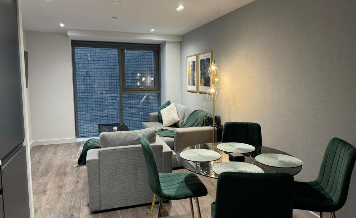 Modern 2-Bedroom Apartment In Heart Of Liverpool Exteriör bild